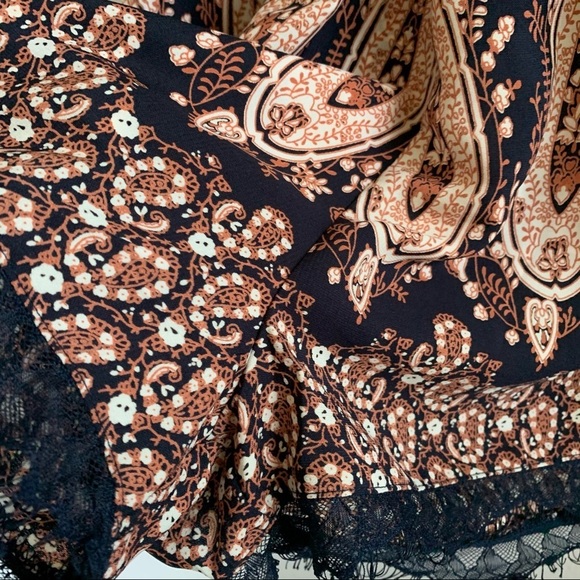 Illa Illa Deep V Romper Playsuit Jumpsuit Flirty Lace Romantic Boho Small - Picture 8 of 15